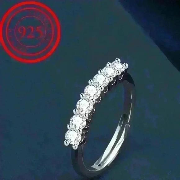 Sterling Silver Zircon Ring adjustable - Picture 1 of 6